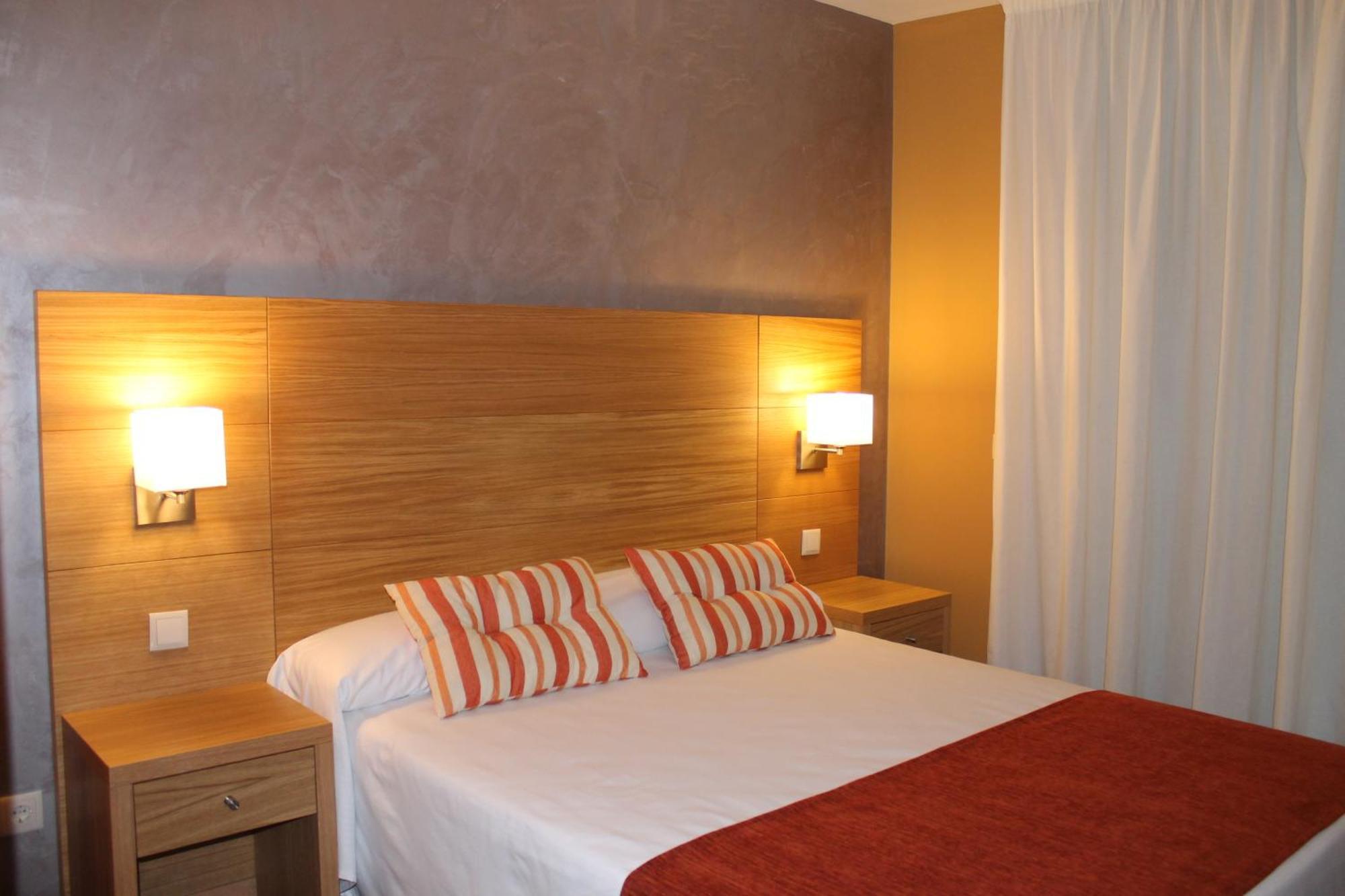 Hotel Carmen La Cala De Mijas Oda fotoğraf